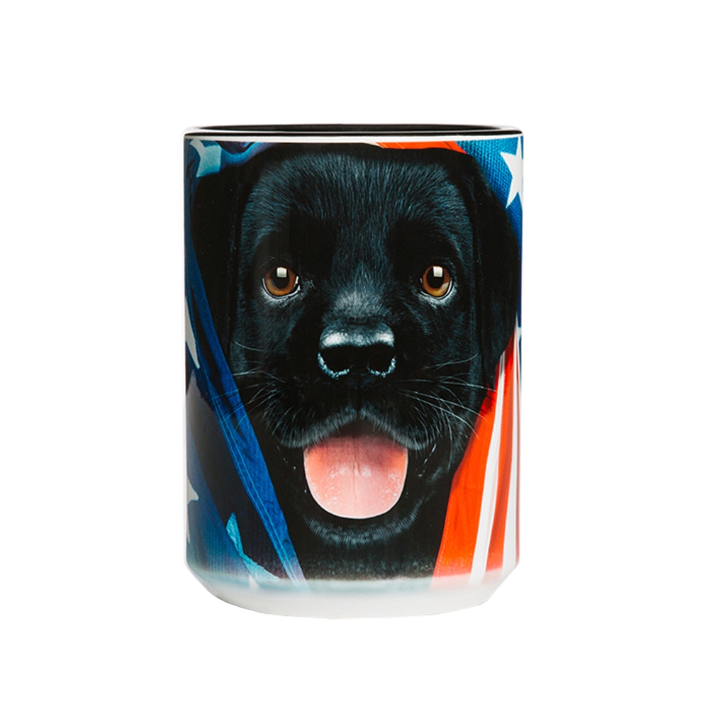 XXL-Tasse von The Mountain - Patriotic Black Lab Pup
